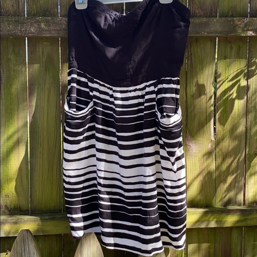✨Blk/Wht Strapless Mini-Dress, Xhilaration✨Sz XL✨